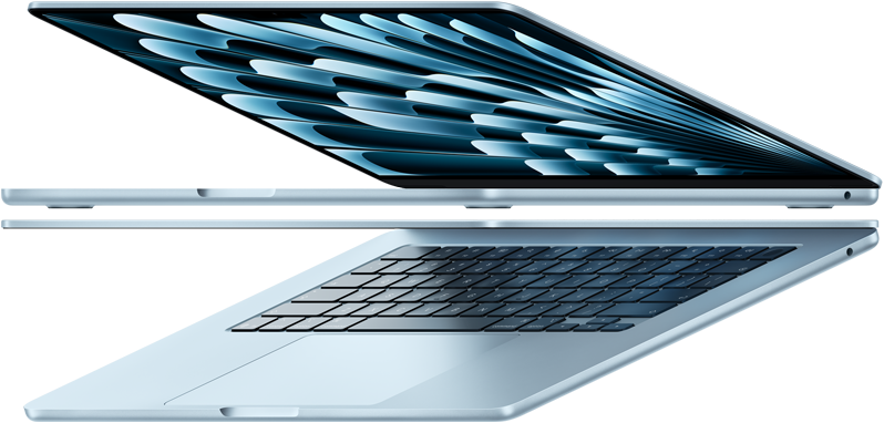 To åpne MacBook Air-laptoper i himmelblå danner formen til en pil, noe som fremhever den tynne profilen.