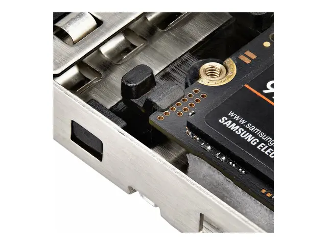 StarTech.com M.2 NVMe SSD to PCIe x4 Mobile Rack/Backplane with Re...
