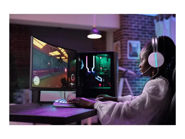 Philips Evnia 5000 27M2C5200W - LED-skjerm gaming kurvet 27" 1920 ...