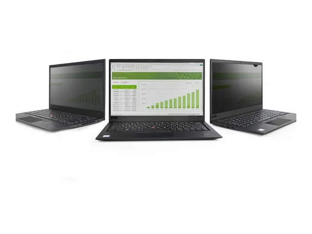 StarTech.com 14in Lap14in Laptop Privacy Screen, Anti-Glare Filter...