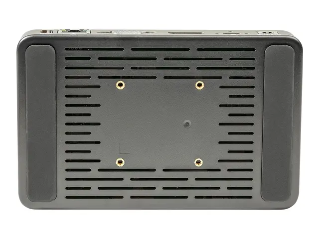 StarTech.com USB C Dock, USB-C to DisplayPort 4K 30Hz or VGA, Mini...