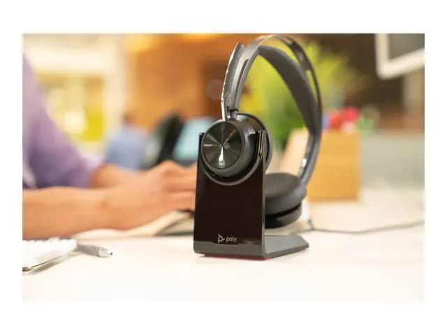 Poly Voyager Focus 2 - Hodesett on-ear Bluetooth trådløs, kablet U...