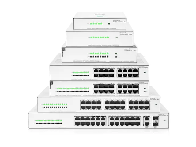HPE Networking Instant On 1430 16G Class4 PoE 124W Switch - ikke-s...
