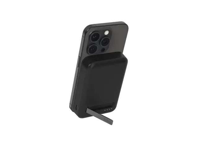 Belkin BoostCharge Pro - Trådløs nødlader magnetisk med Qi2 10000 ...