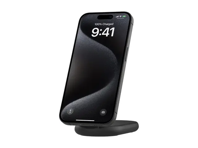 Belkin BoostCharge - Trådløst ladestativ magnetisk, sammenleggbar,...