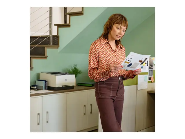 HP Color LaserJet Pro 3202dn - Skriver farge Dupleks laser A4/Lega...