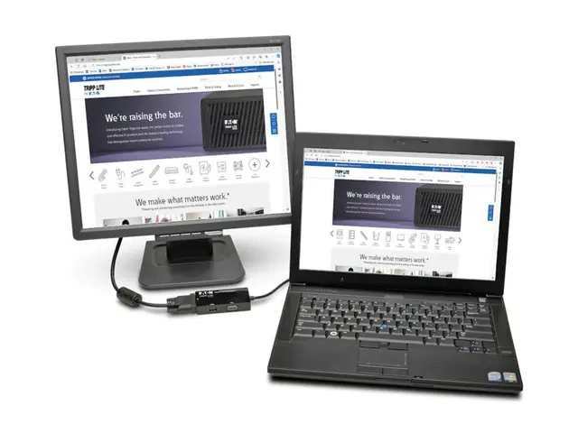 Eaton Tripp Lite Series 6in Mini DisplayPort to VGA / DVI HDMI Ada...