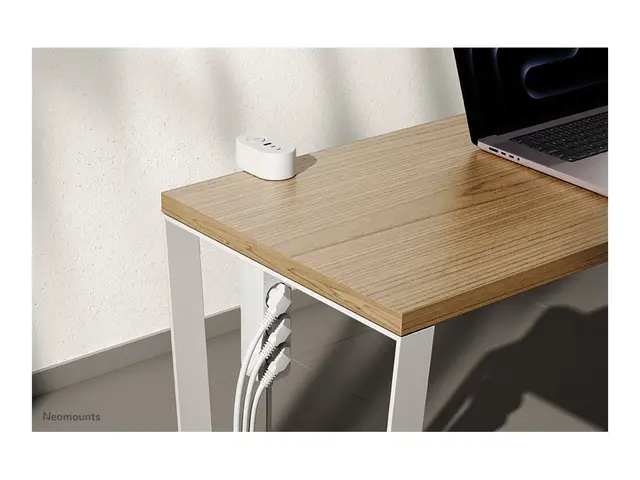 Neomounts - Flerkoplingslist USB-C + USB-A AC 230 V 3680 watt inng...