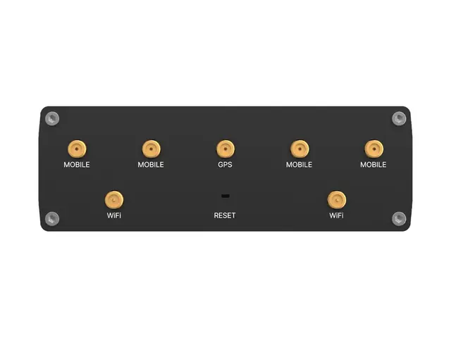 Teltonika RUTM55 - Trådløs ruter WWAN 1GbE Wi-Fi 5 5G, 3G, 4G DIN-...