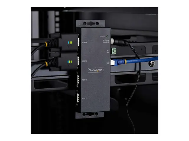 StarTech.com 4P Serial to Ethernet Adapter, IP LAN RS232 DB9 Conve...