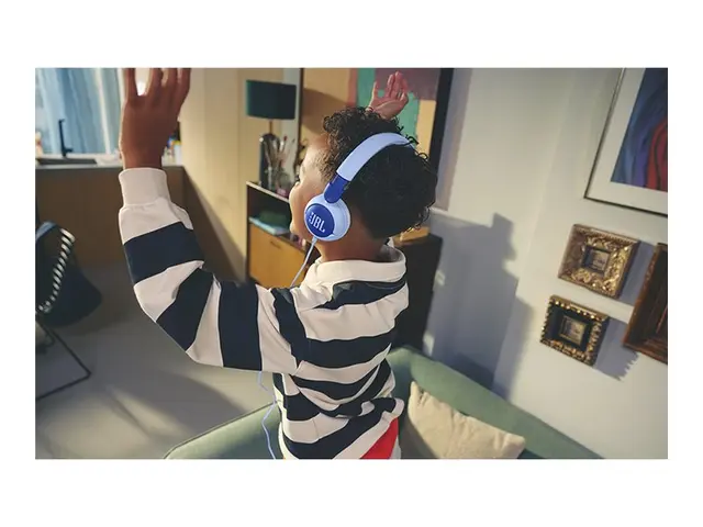 JBL Junior 320 - Hodetelefoner med mikrofon - full størrelse - kab...