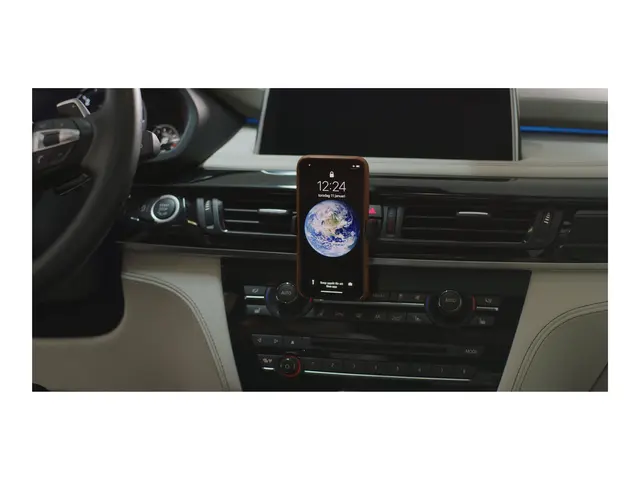 Unisynk Airvent holder - Bilholder for mobiltelefon fra 52 mm til ...