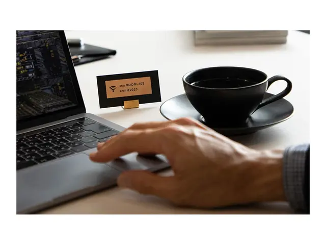 Brother P-Touch Cube Pro PT-P910BT - Etikettskriver - termotransfe...