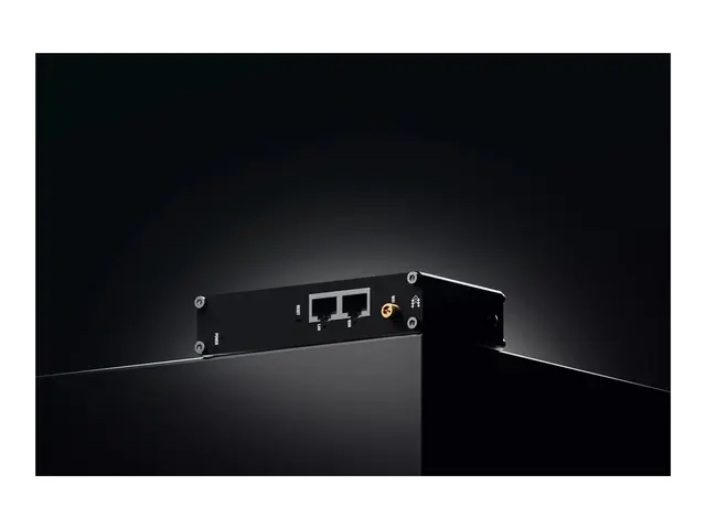 Teltonika RUT140 - Trådløs ruter 2,4 GHz - DIN-skinnemonterbar