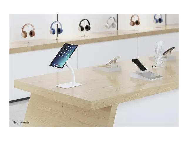 Neomounts DS15-625WH1 - Stativ for nettbrett låsbar stål hvit skje...