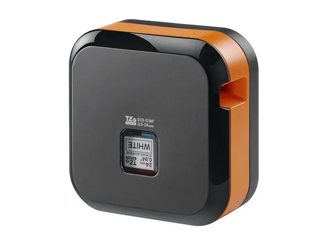 Brother P-Touch PT-E720BT - Etikettskriver termotransfer Rull (2,4...