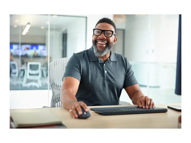 Logitech MX Keys Combo for Business - Tastatur- og mussett bakbely...