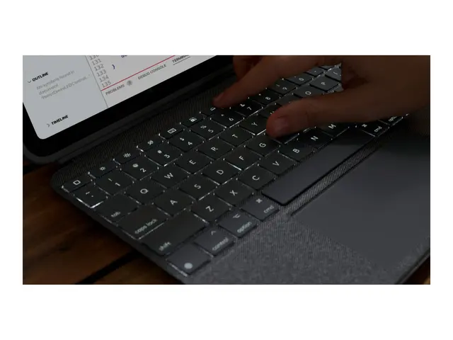 Logitech Combo Touch - Tastatur og folioveske med styrepute bakgru...