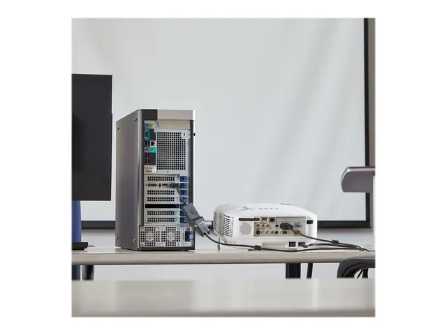 StarTech.com DisplayPort to VGA Adapter - 1920x1200 - Active DP to...