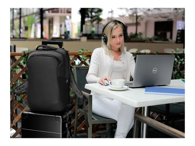 Dell EcoLoop Pro CP5723 - Notebookryggsekk inntil 15,6" svart