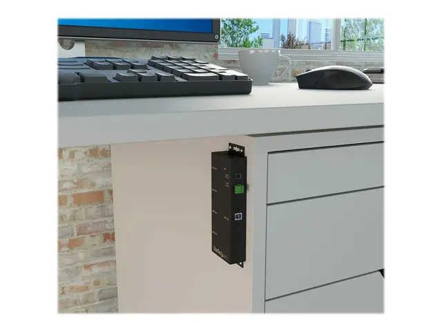 StarTech.com 4-Port USB 3.0 Hub - Metal Industrial USB-A Wall or D...