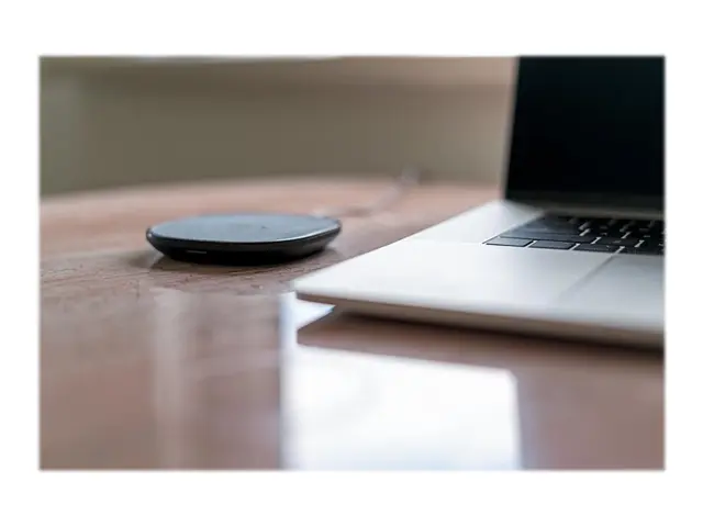 mophie - Trådløs ladepute + AC-strømadapter - 15 watt - svart - Eu...
