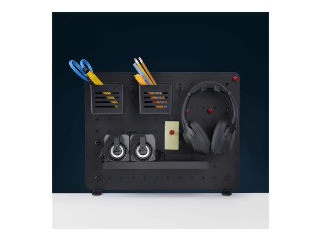 StarTech.com Clamp-On Pegboard with Accessories, 16.5 x 12.5in (42...
