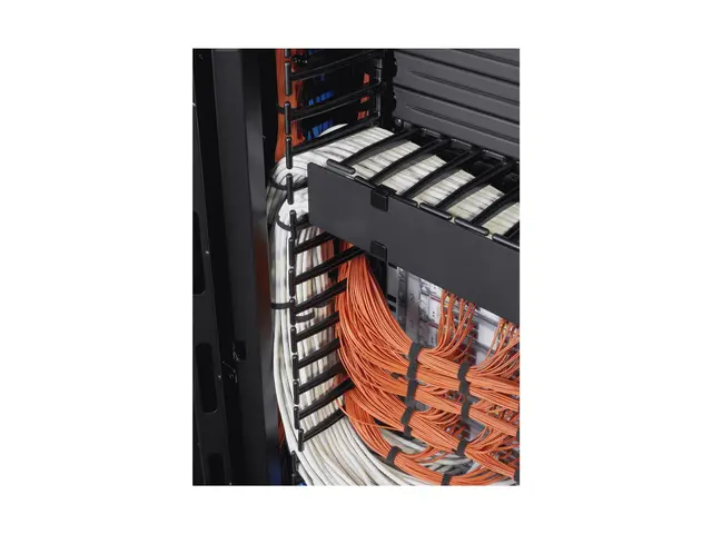 APC - Rack-kabelføringssett svart 20U TAA-samsvar (en pakke 4) for...