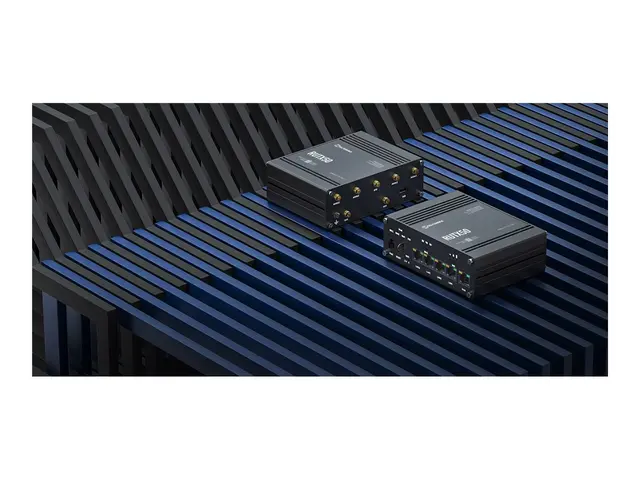 Teltonika RUTX50 - Trådløs ruter WWAN 4-portssvitsj DNP3, 1GbE, Mo...