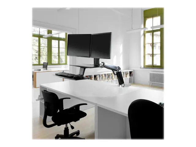 Ergotron WorkFit-A Dual Workstation With Suspended Keyboard - Ståe...