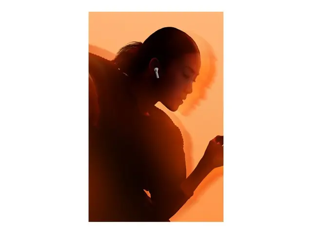 Apple AirPods 4 with Active Noise Cancellation - True wireless-hod...