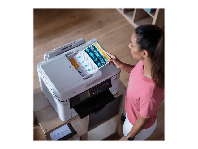 Brother MFC-J5740DW - Multifunksjonsskriver - farge - ink-jet - A3...