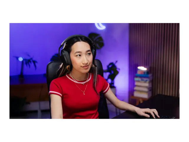 Logitech G G321 - Hodesett full størrelse Bluetooth / LIGHTSPEED t...