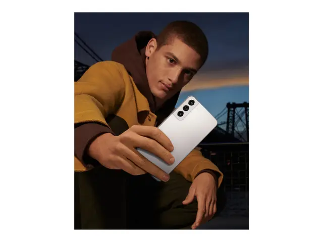 2nd-B Galaxy S22 5G 128GB White B-grade | Brukt 2 års garanti Grad...