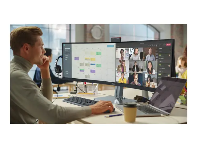 Philips 49B2U5900CH - 5000 Series LED-skjerm kurvet USB 49" (48.8"...