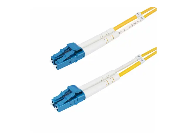 Startech 6m (19.7ft) LC to (UPC) OS2 Single Mode Duplex Fiber Opti...