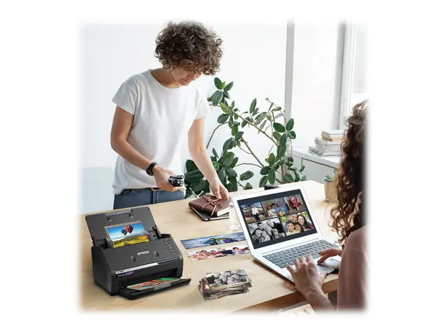 Epson FastFoto FF-680W - Dokumentskanner - Contact Image Sensor (C...