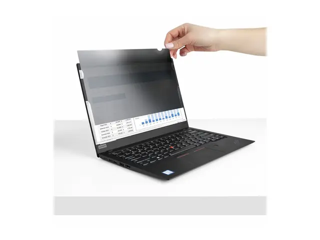 StarTech.com 17.3-inch 16:9 Laptop Privacy Filter, Anti-Glare Scre...