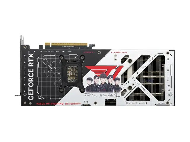 ASUS T1 - OC Edition - grafikkort - GeForce RTX 5070 - 12 GB GDDR7...