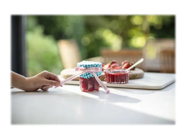 Brother TZe-RE34 - Gull på rosa Rull (1,2 cm x 4 m) 1 kassett(er) ...