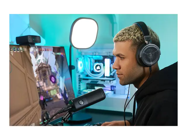 CORSAIR Gaming Virtuoso PRO - Hodesett full størrelse kablet svart