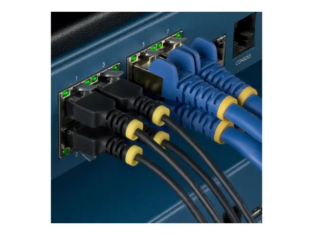 Startech - Koblingskabel - RJ-45 (hann) til RJ-45 (hann) - 30 cm -...