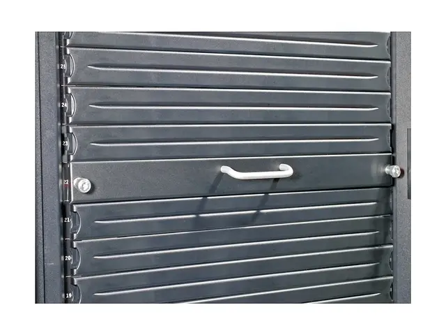 APC - Blindpanelsett for rack - svart - 1U - 19" (en pakke 10) - f...