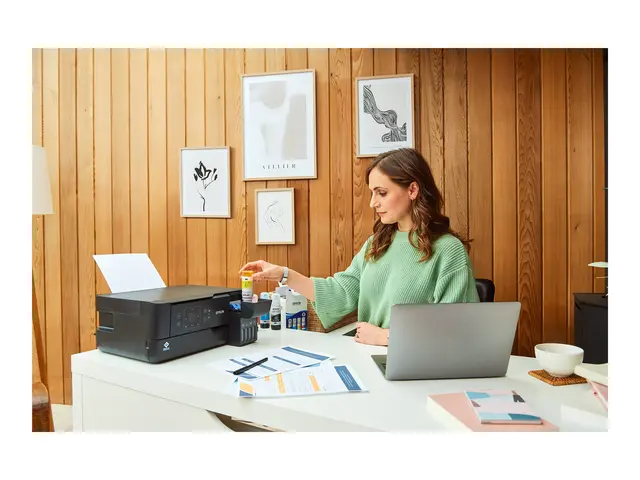 Epson EcoTank ET-2840 - Multifunksjonsskriver farge ink-jet ITS A4...