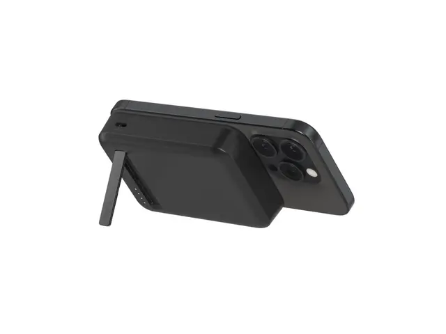 Belkin BoostCharge Pro - Trådløs nødlader magnetisk med Qi2 10000 ...