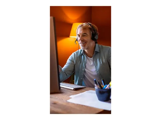 Jabra Evolve2 50 MS Stereo - Hodesett on-ear kablet aktiv støydemp...