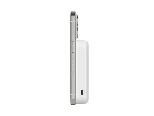 Belkin BoostCharge Pro - Trådløs nødlader magnetisk med Qi2 10000 ...