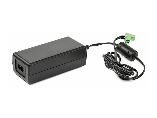 StarTech.com Universal DC Power Adapter - Industrial USB Hubs - 20...