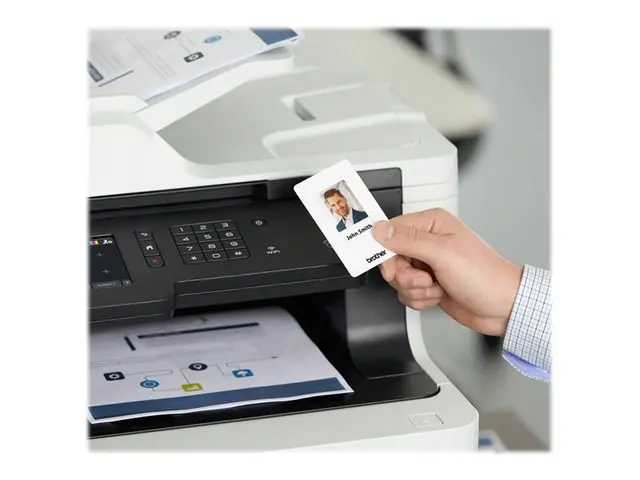 Brother MFC-L8900CDW - Multifunksjonsskriver - farge - laser - 215...