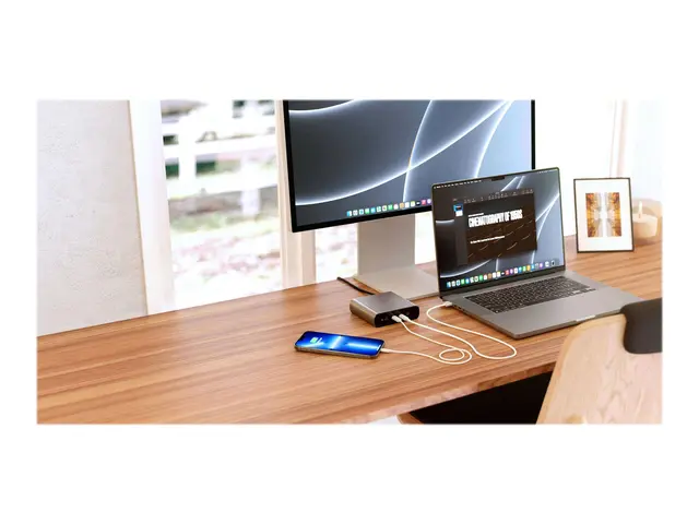 HyperJuice - Strømadapter 245 watt utgangskontakter: 4 sølv